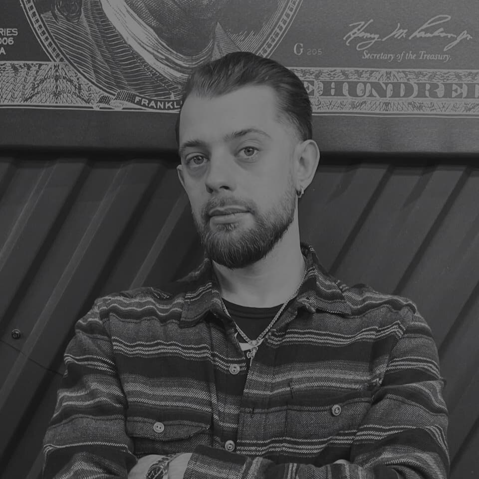 чоловічий перукар Володимир